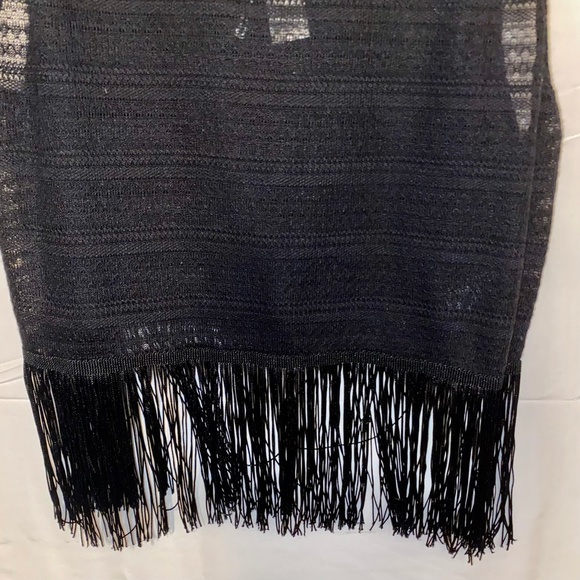 H&M Knit Black Fringe Crop Top - Picture 6 of 7